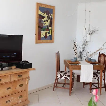 Appartement In Brenas Mit Grosser Terrasse